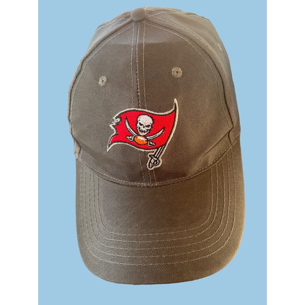 Tampa Bay Buccaneers NFL Football Cap Hat Mens OSFM Gray NFL Football Strapback